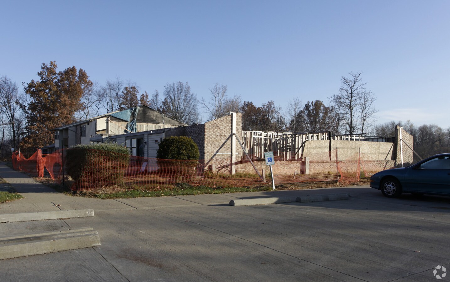 Waterside Estates - Waterside Estates