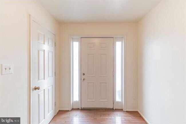 Photo - 5520 Jowett Ct
