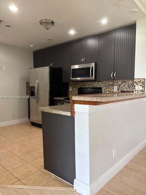 Building Photo - 5721 Riverside Dr Unit 302B5 Rental
