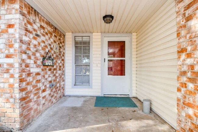 Photo - 13730 Shirebrook Dr