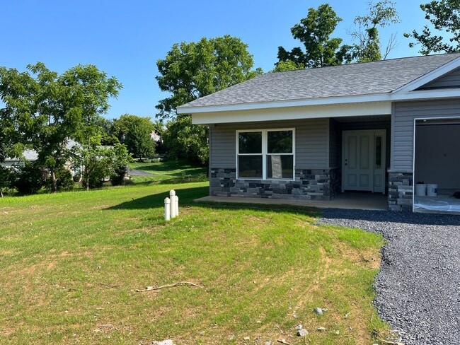 Building Photo - 3 bedroom/2 bathroom duplex - NEW CONSTRUCTION