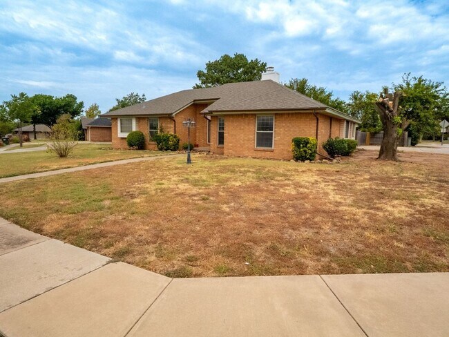 3201 Creekwood Ct