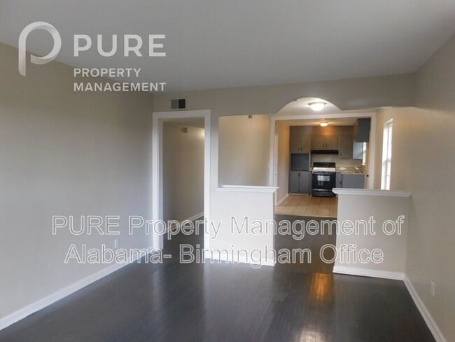 Photo - 2028 Progress St