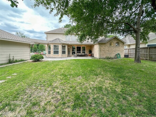 Building Photo - 9402 Brentwood Lakes Cir