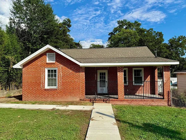 Front View - 1604 20th Ave House