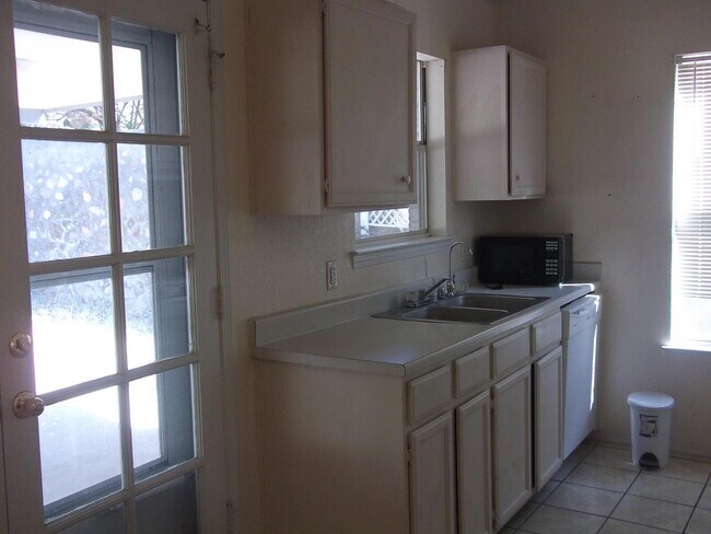 Photo - 225 Cutlass Dr