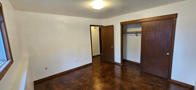 729 Halbert St Unit 2