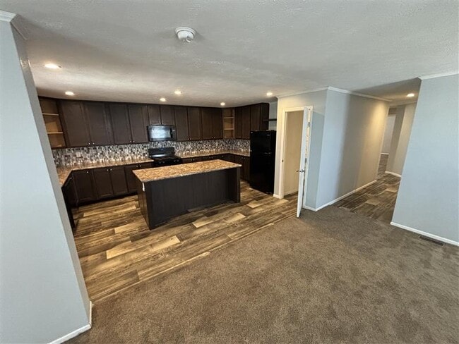 Building Photo - 78 Eisenhower St