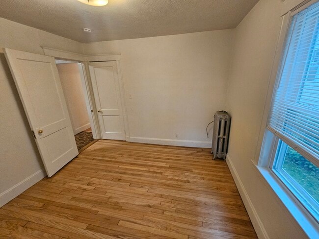 Photo - 63 Euston Rd Unit 4