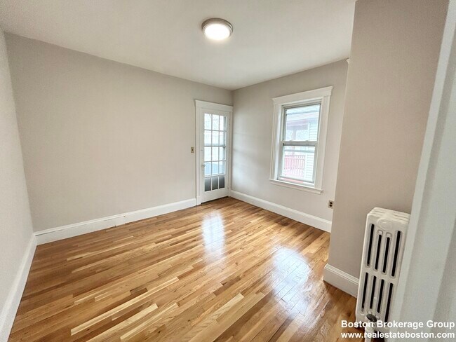 Photo - 120 Hillside St Unit 2