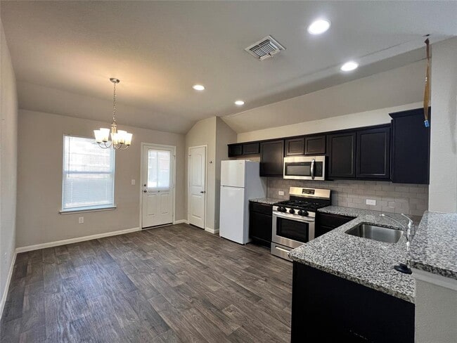 Photo - 3412 Couch Dr