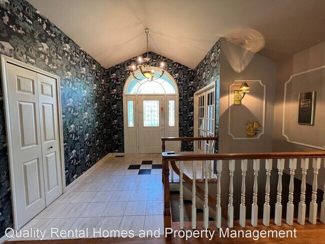 Photo - 4 br, 3.5 bath House - 6132 Covered Wagons...