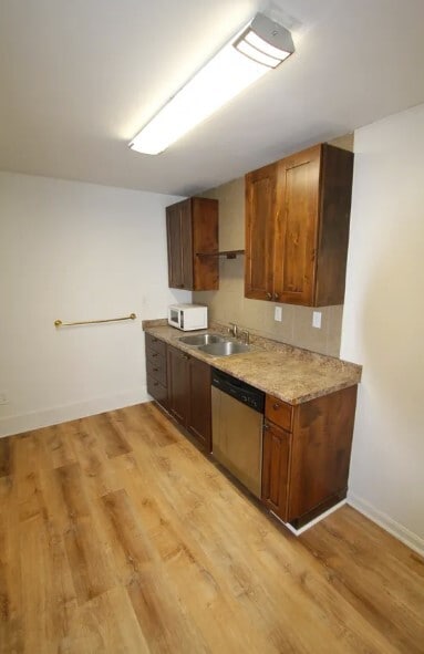 215 N College Ave
