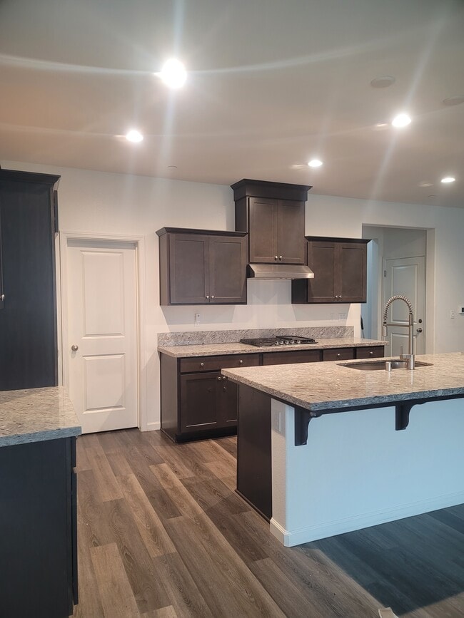 Photo - 4103 Hoblitt Ave