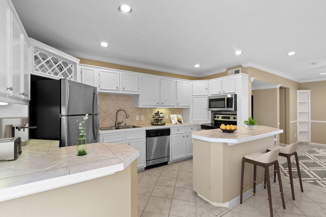 Photo - Galleria Oaks