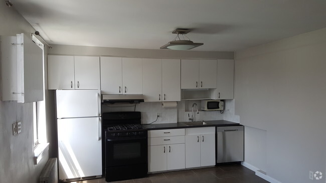 Building Photo - 14 Skillman Ave Unit 3 Rental