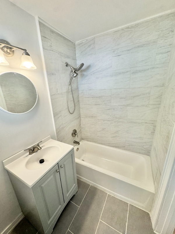 Photo - 320 May Dr Casa