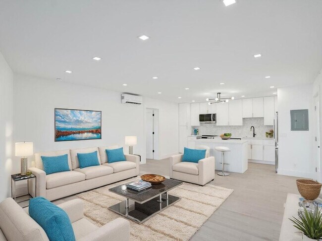 Photo - 840 SE 22nd Ave Unit 1