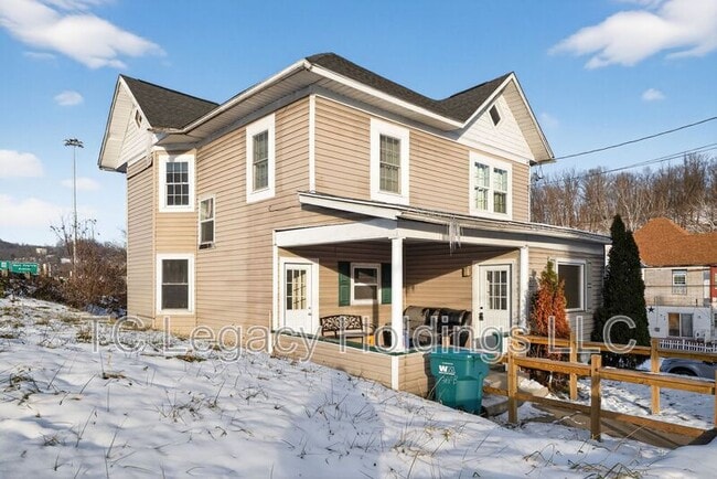 Building Photo - 388 Broaddus Ave