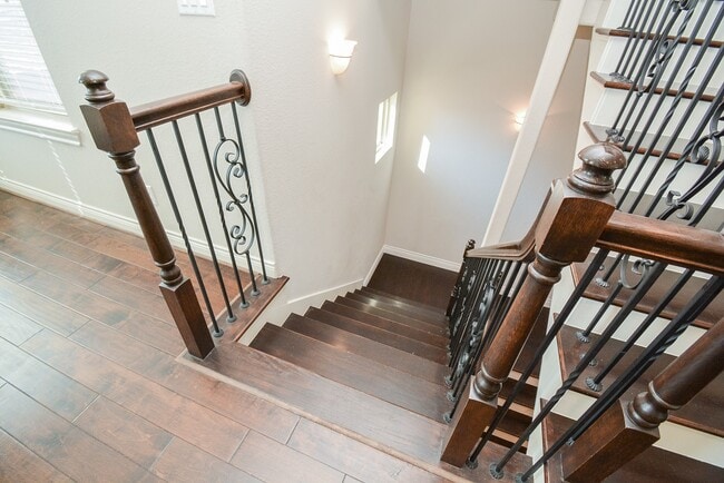 Photo - 1610 Parker St