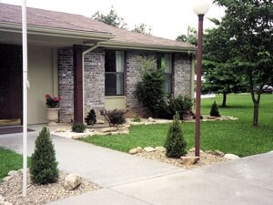 Sunnycrest Apartments - Sunnycrest Apartments