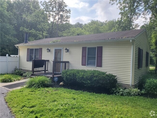 Building Photo - 6611 Lear Nagle Rd Rental