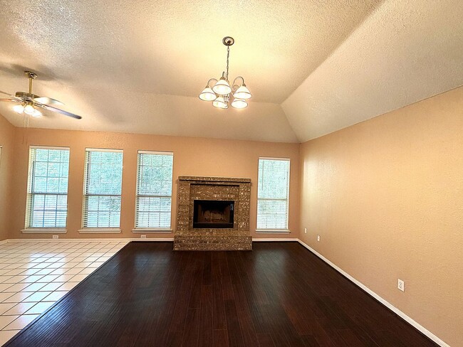 405 Gina Dr