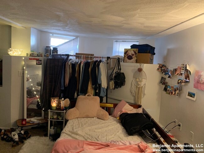 Building Photo - 22 St Cyprians Pl Unit 1L