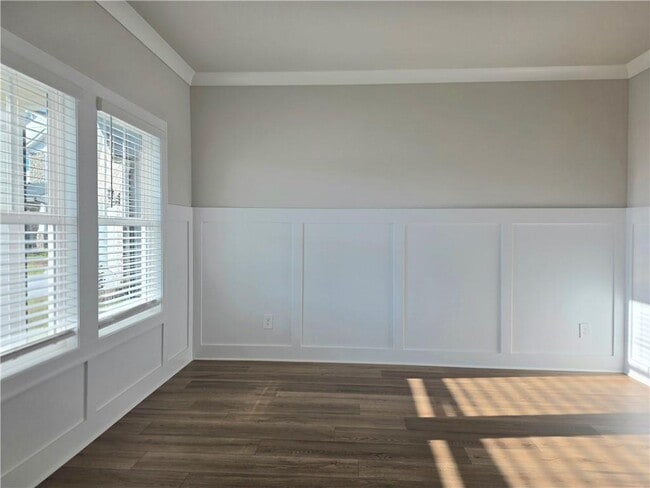 Photo - 2999 Sweet Red Cir