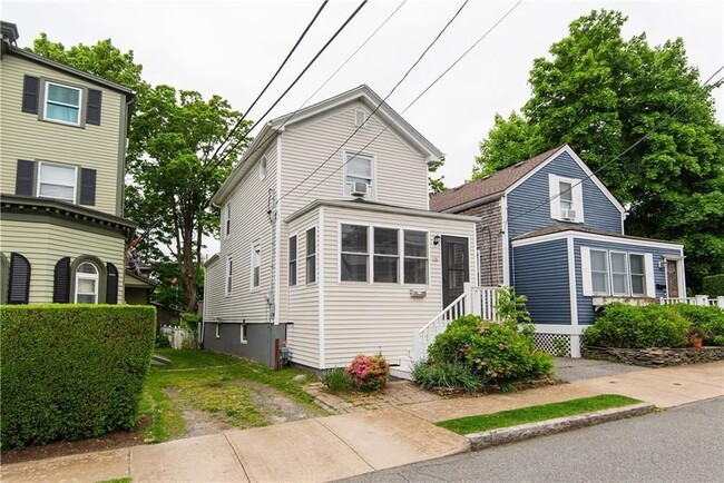 18 Almy St