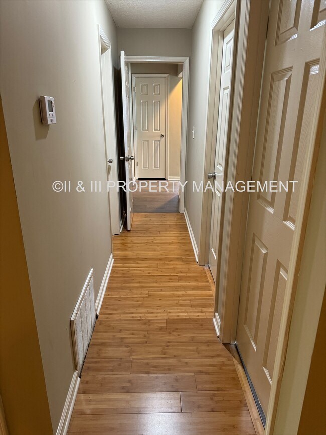 Photo - 1306 E 123rd Terrace