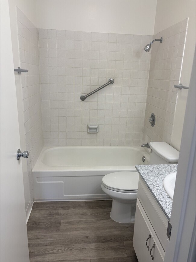 1 BR