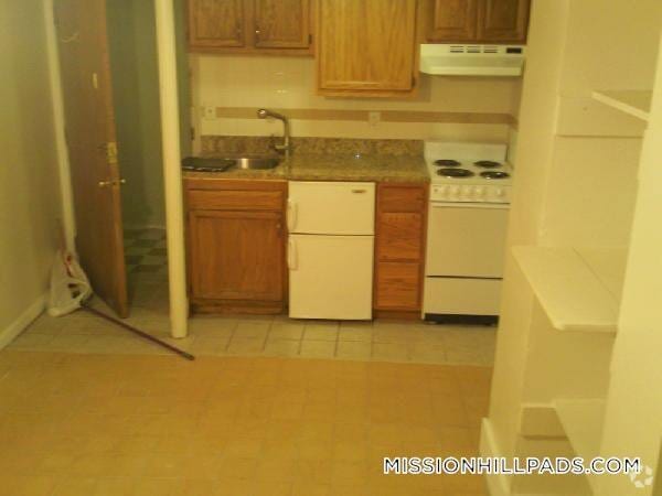 Building Photo - 10 Wait St Rental