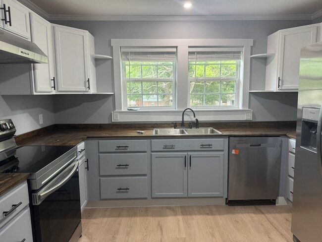 Photo - 204 12th Ave