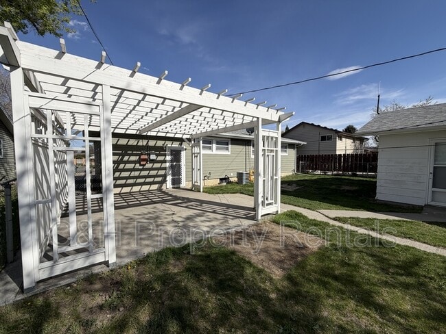 Photo - 1126 Lendel Ln