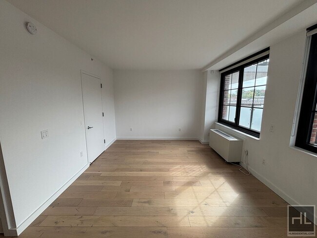 Photo - NORTHERN BOULEVARD Apartamento Unidad 8D