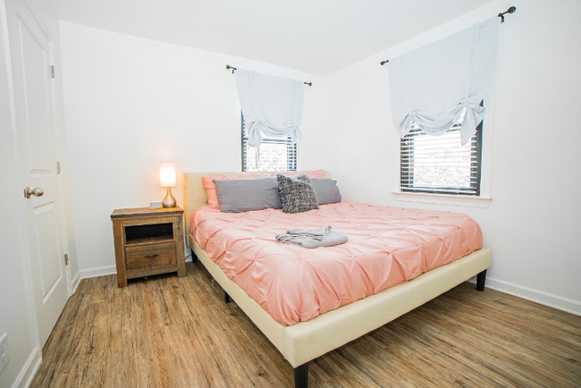 Photo - 1601 Herman St