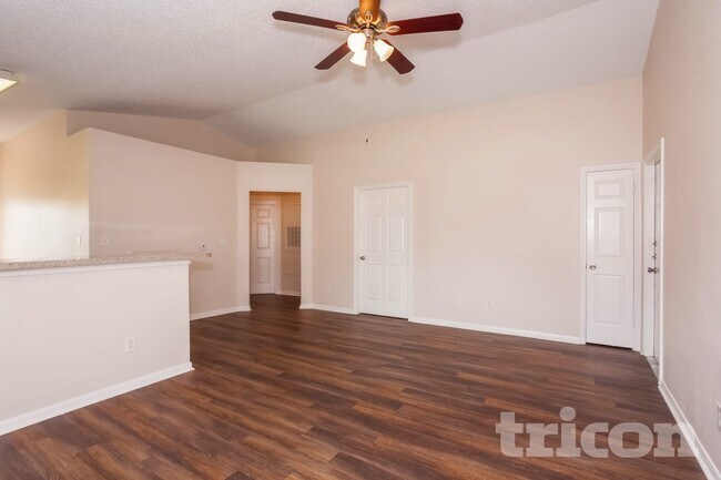 Photo - 3103 Kelling St