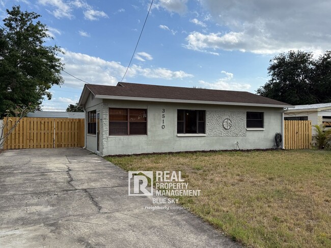 Updated South Tampa Pool Home with Fenced ... - Updated South Tampa Pool Home with Fenced ...
