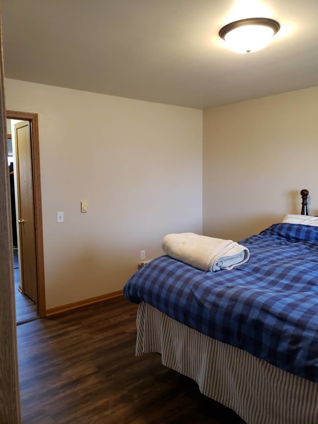 112 Lakewood Terrace Unit 3