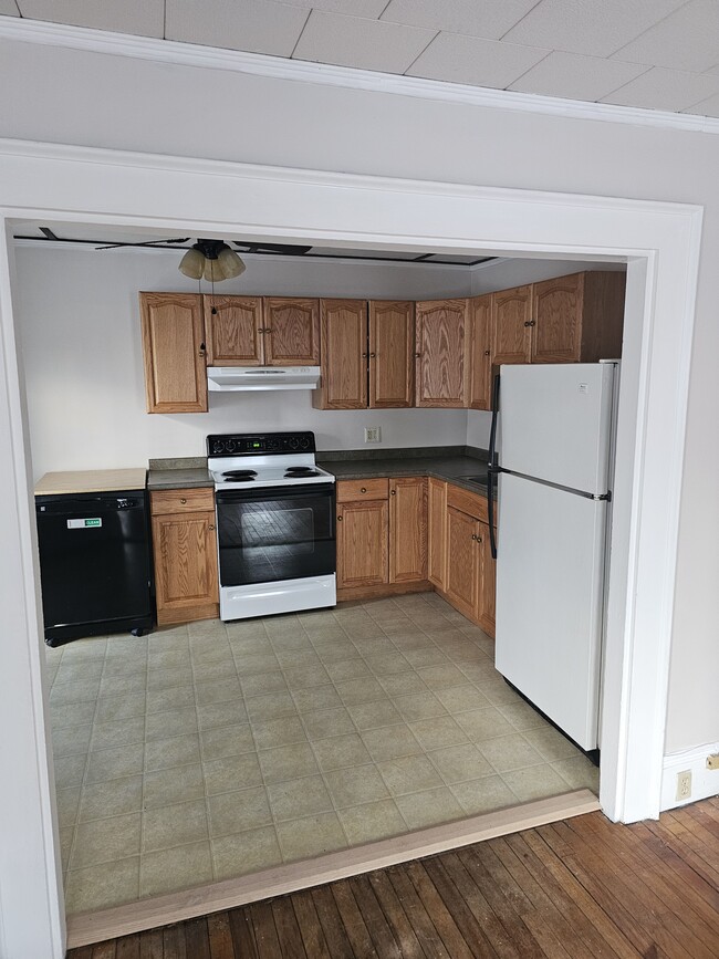 Photo - 69 Green St Unit 1