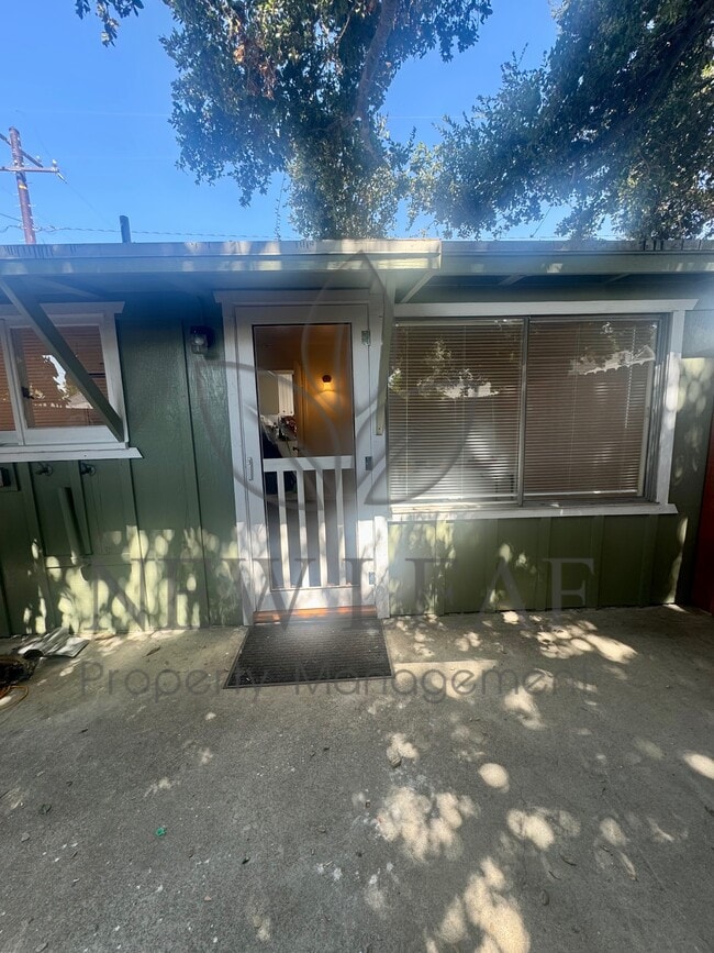 Photo - 221 E Whitcomb Ave Casa