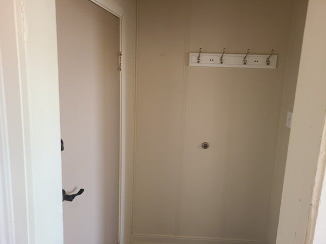 Photo - 1574 Logan Ave Unit 3