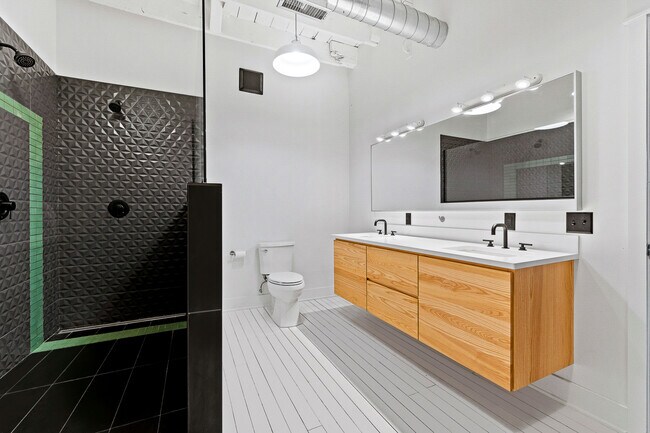 Photo - 15004 Center St Unit 15004 SR1 - loft