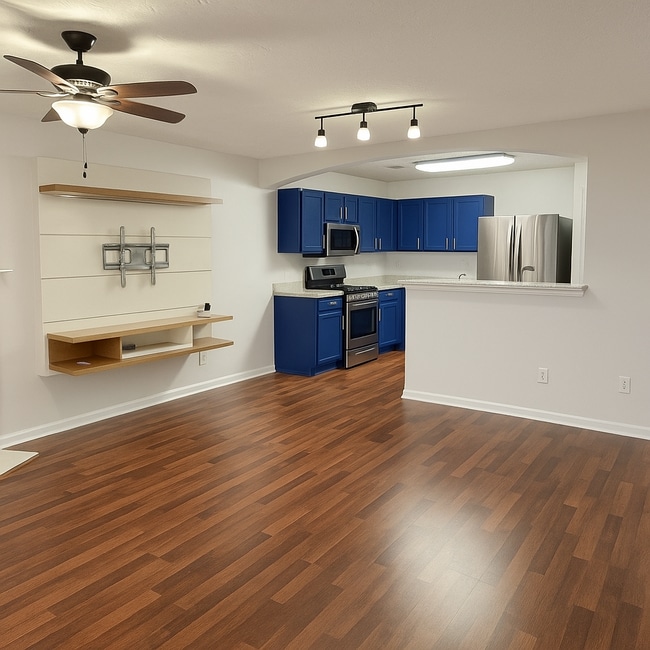 Building Photo - Room in Townhome on Waverly Hills Dr