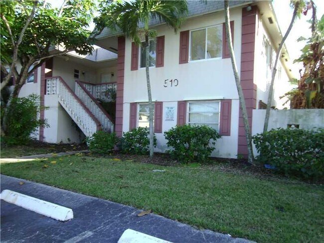 Photo - 510 SW 15th St Unidad 204