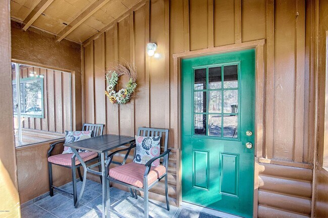 Photo - 512 W Billy Creek Dr