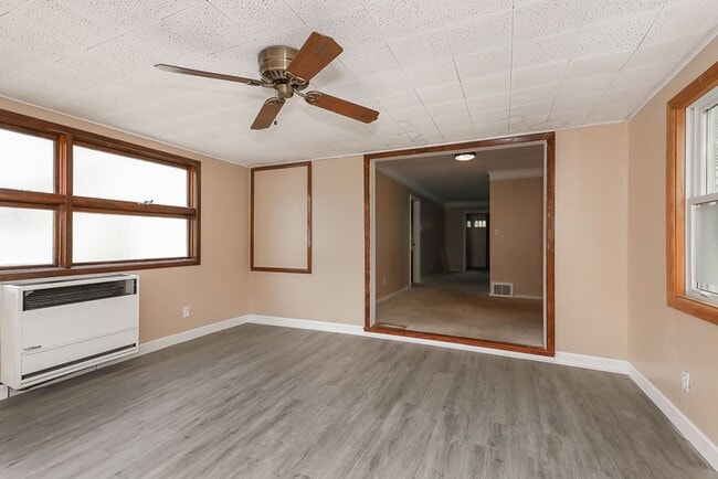 Photo - 1624 Overbrook Rd