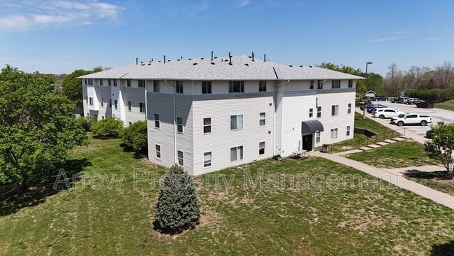 Building Photo - 1216 S 2nd St Unit 201