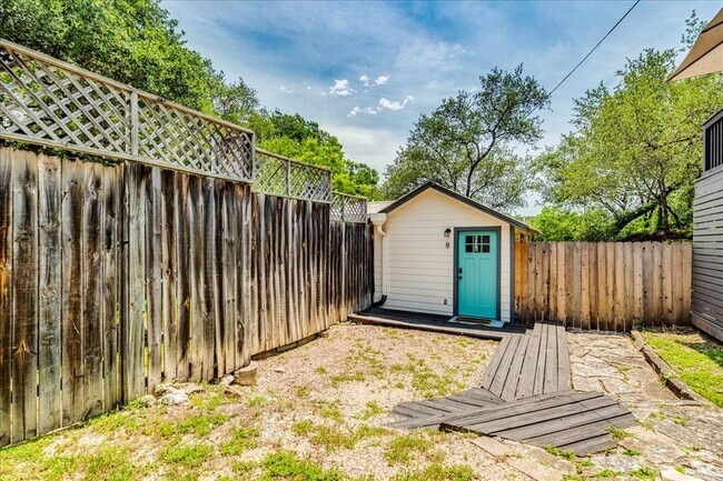 Building Photo - 1317 Newning Ave Rental